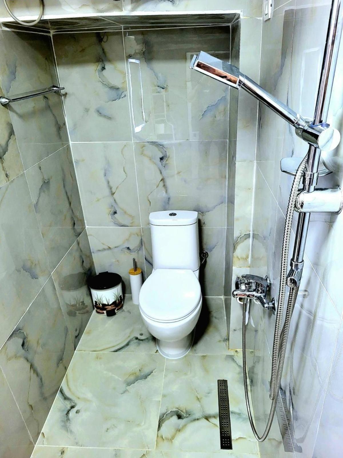 Garden Villa Guni Крує Екстер'єр фото